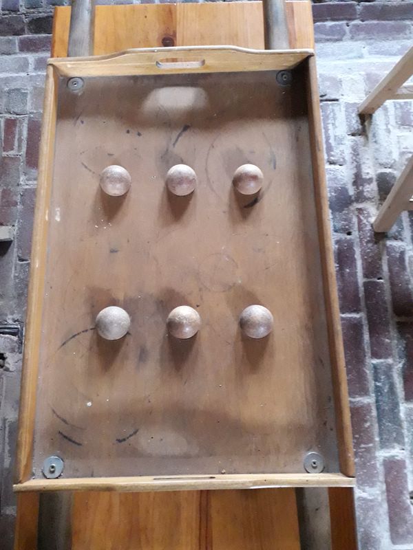 La civière à trous