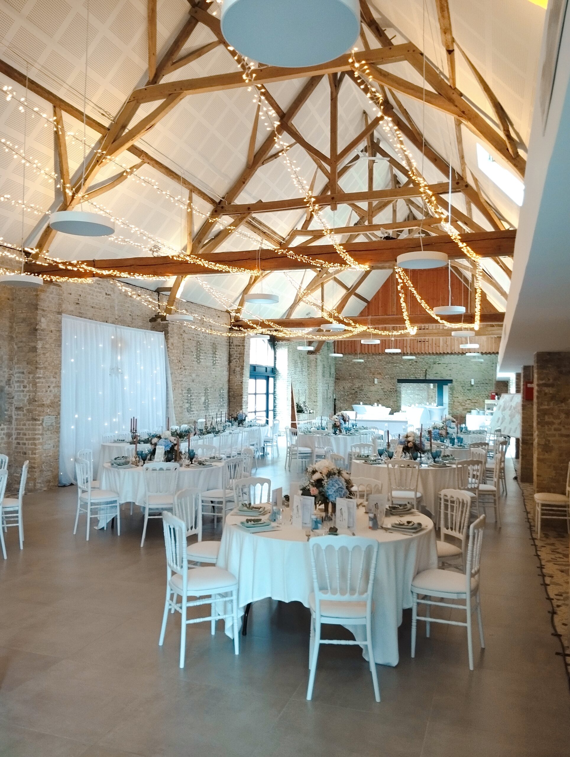 Mariage dans la grange