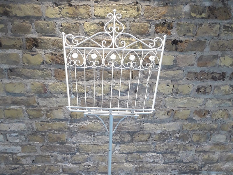 Petit pupitre fer forgé